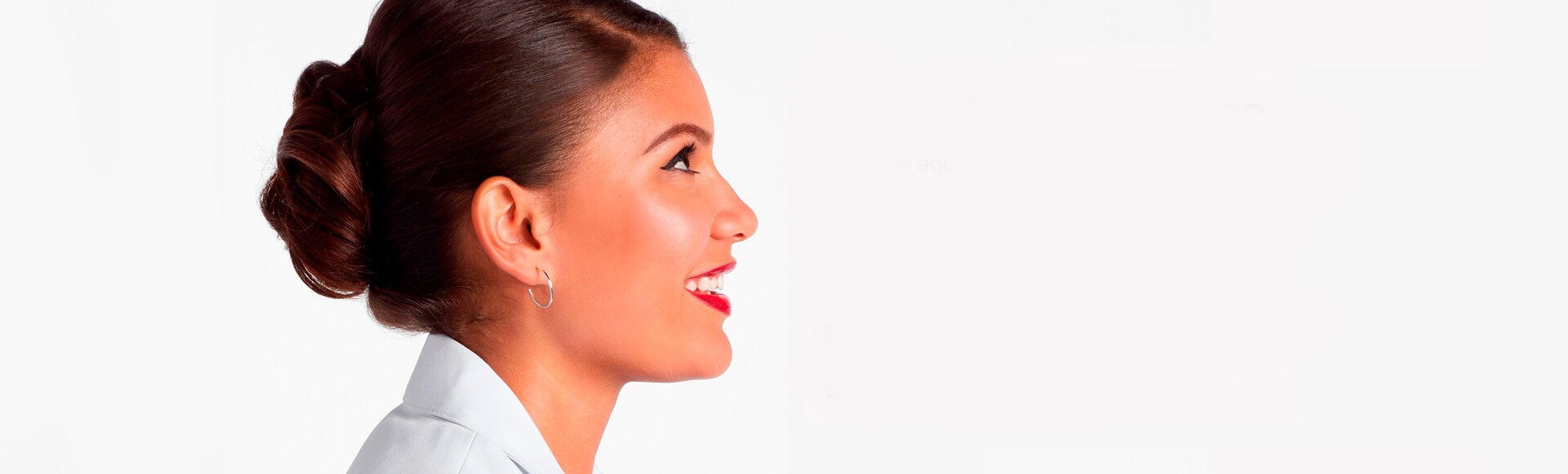 Conecte-se conosco. Nossos consultores especialistas clinique estão de prontidão para dicas de beleza e conselhos personalizados