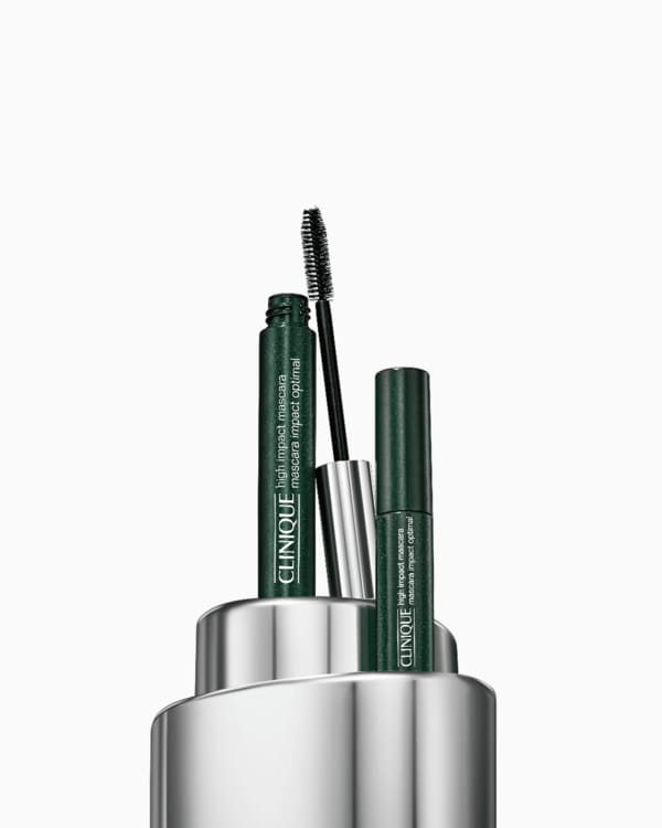 Kit Máscara de Cílios High Impact, Nossa máscara favorita dos fãs em tamanhos normal e mini.